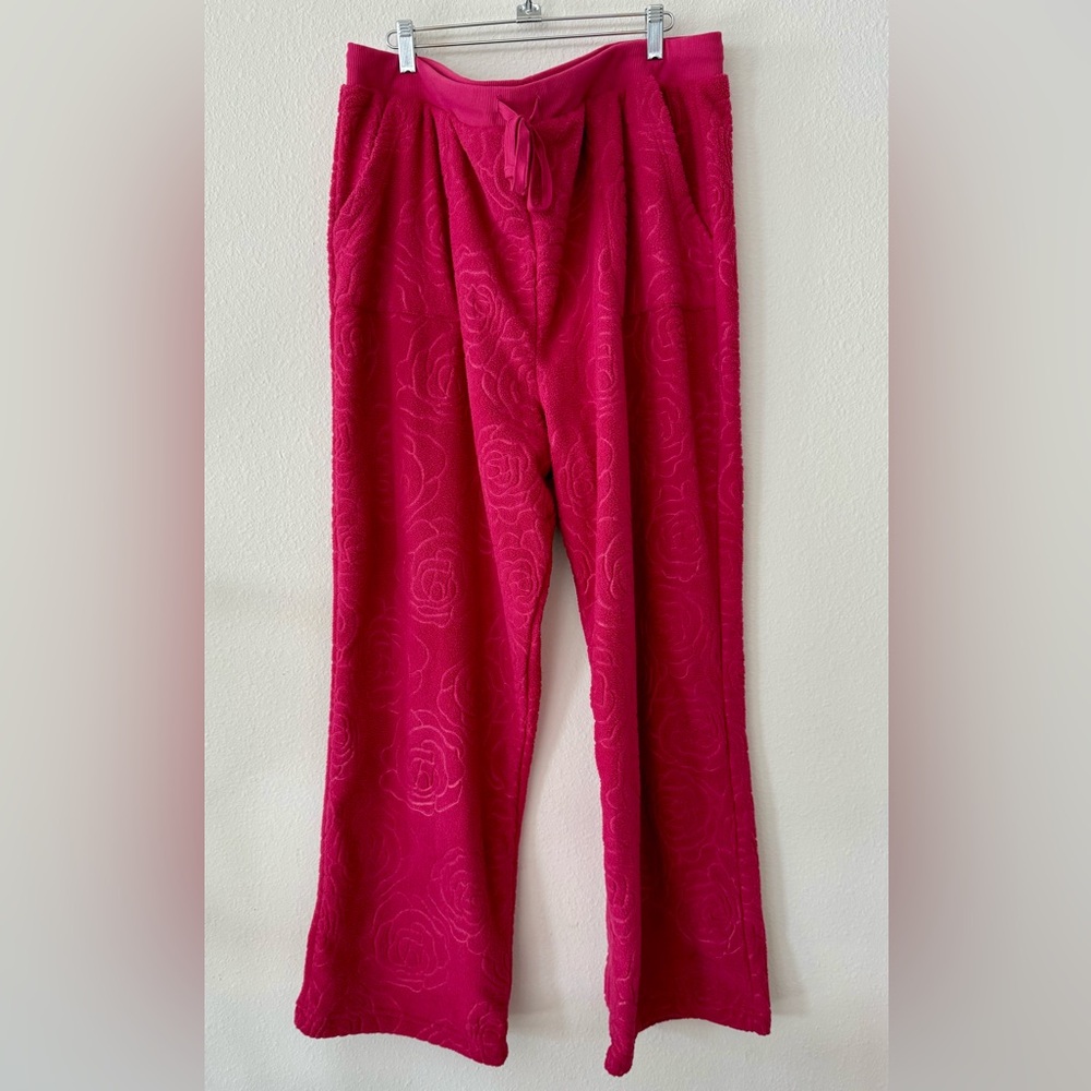 🆕 Berkshire Homewear Embossed Spa
Knit Straight Leg Lounge pink Pants *NWT* $40